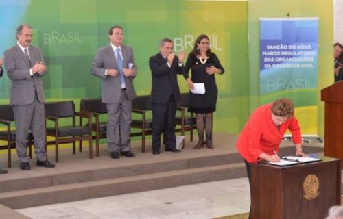 sanc3a7c3a3o_dilma_wilsondias-abr